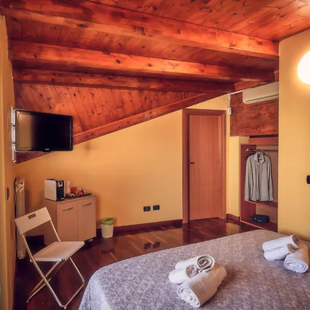 Travelershome Ciampino Suite *