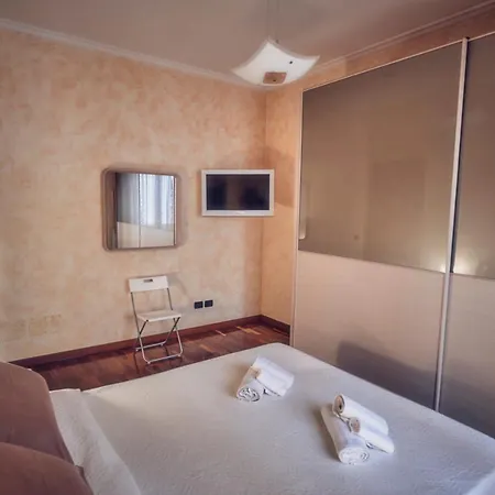 Travelershome Ciampino Suite *